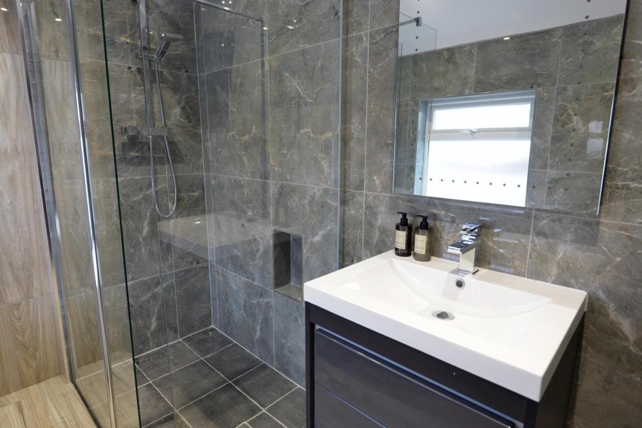 Outstanding Modernised 3/4 Double Bedroomed House Littlehampton Kültér fotó