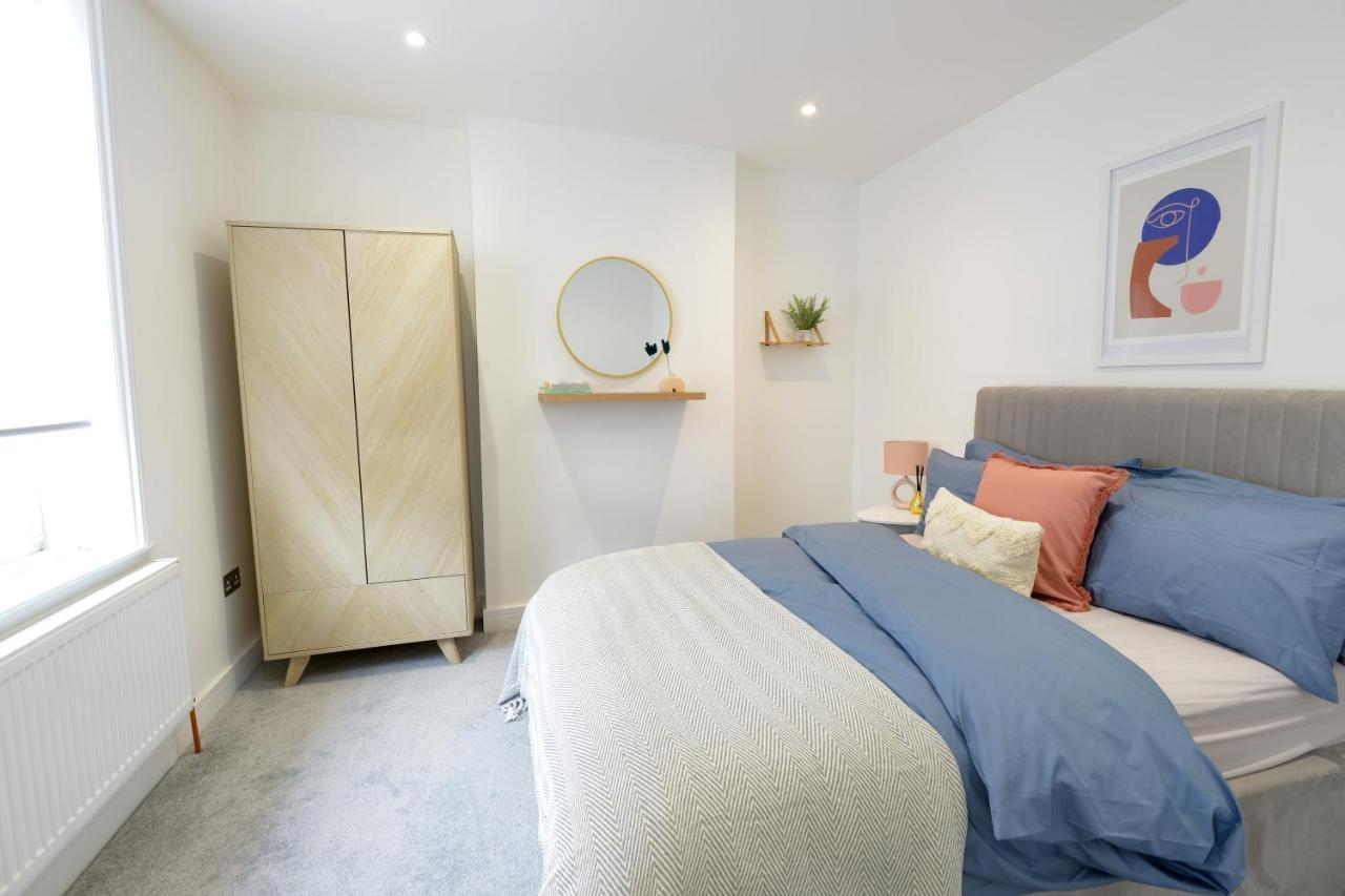 Outstanding Modernised 3/4 Double Bedroomed House Littlehampton Kültér fotó