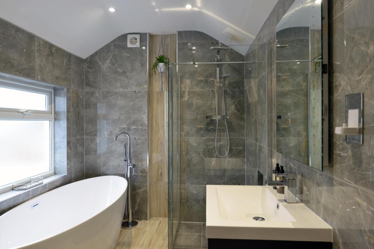 Outstanding Modernised 3/4 Double Bedroomed House Littlehampton Kültér fotó